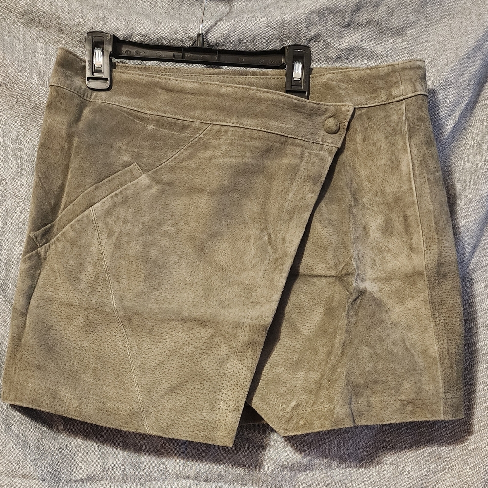 Blanknyc skirt Size 30 suede NEW